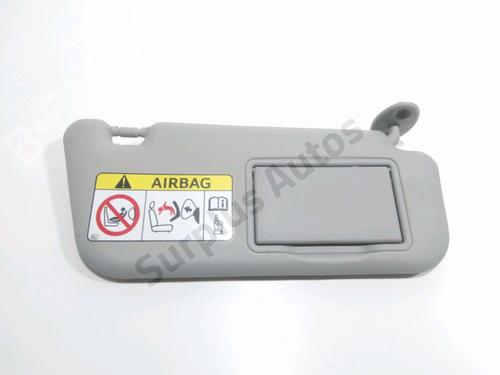 Used Right sun visor TOYOTA YARIS (_P13_) 1.5 Hybrid (NHP130_, NHP130) (101 hp) 30843312