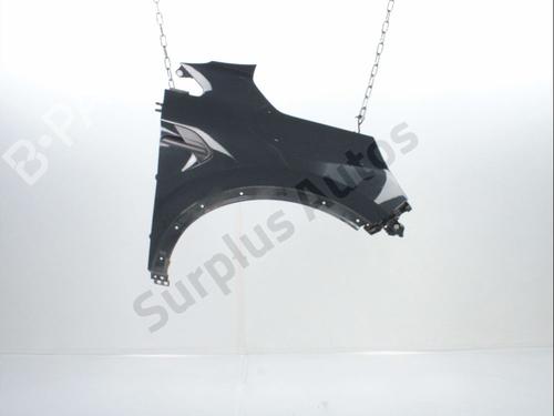 Used Right front fenders RENAULT CAPTUR II (HF_) LPG (HFMT) (101 hp) 28235937