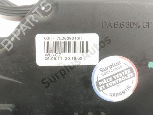 Rear right lock VW TOURAN (1T3) 1.6 TDI | BP28254732C99 