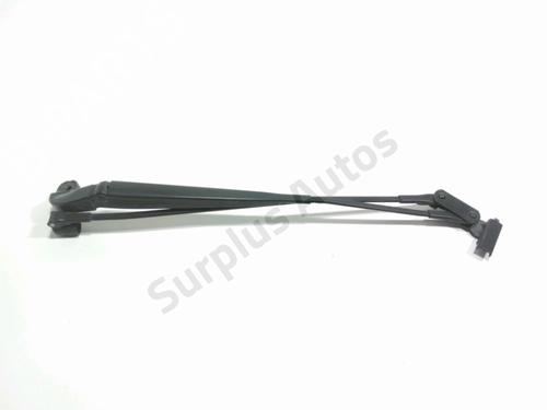 Used Front windshield wiper arm TOYOTA AYGO (_B4_) 1.0 (KGB40) (69 hp) 29444293