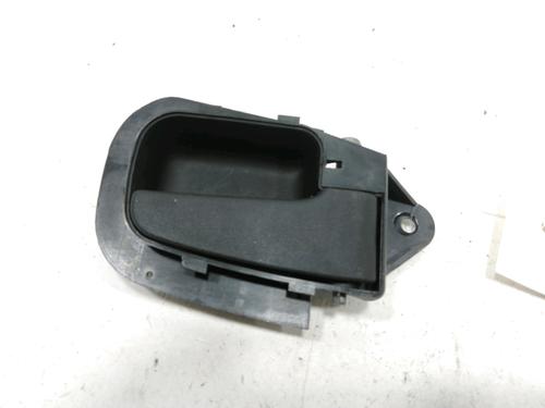 Poignée intérieure avant droite BMW 3 Coupe (E36) 318 is (140 hp) 30996131