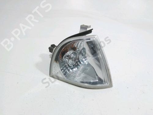 Blinklys fortil højre Blinklys fortil højre SKODA OCTAVIA I (1U2) 1.9 TDI (110 hp) 35893702 35893702