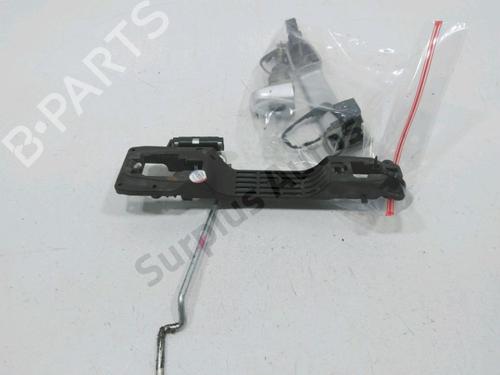 front-left-exterior-door-handle-toyota-yaris-_p9_-2005-2006-2007-2008-2009-2010-2011-2012-2013-2014-30995930 main image