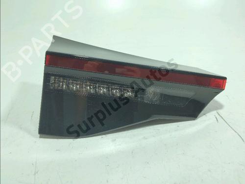 Feu de coffre gauche Feu de coffre gauche TOYOTA YARIS CROSS (MXP_) 1.5 Hybrid (MXPJ10) (116 hp) 39707290 39707290