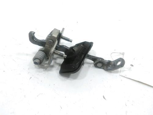 Used Hinge/Door check strap DACIA SANDERO 1.4 MPI LPG (72 hp) 30998730