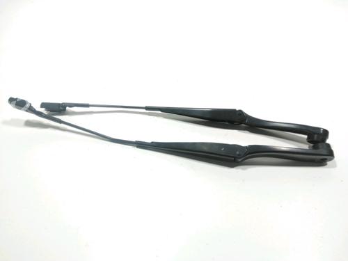 Used Front windshield wiper arm Front windshield wiper arm 37789890 37789890