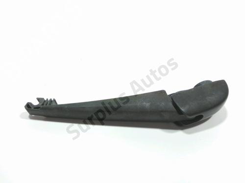 Used Rear windshield wiper arm TOYOTA AURIS (_E18_) 1.8 Hybrid (ZWE186_, ZWE186R) (136 hp) 28271456
