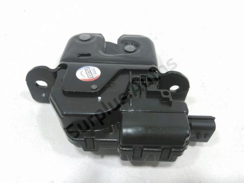 Used Tailgate lock RENAULT CLIO IV (BH_) 1.5 dCi 90 (90 hp) 31001709