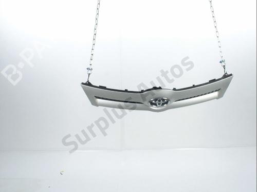Used Grille TOYOTA COROLLA Verso (ZER_, ZZE12_, R1_) 2.2 D-4D (AUR10_, AUR10R) (136 hp) 28235503