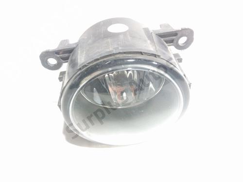 right-front-fog-light-renault-megane-iii-hatchback-bz01_-b3_-2008-36946828 main image