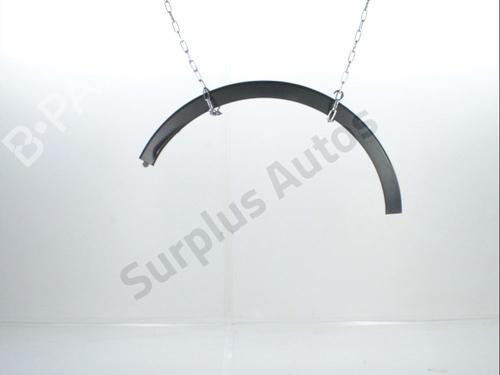Used Rear right wheel arch trim RENAULT CAPTUR I (J5_, H5_) 1.5 dCi 90 (J5N4, J5M5, J5MW, J5M6, J5AL, J5AJ) (90 hp) 32379620