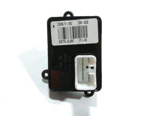 Right front window switch HYUNDAI i30 (FD) 1.6 CRDi | BP37772904I26 - Image 2