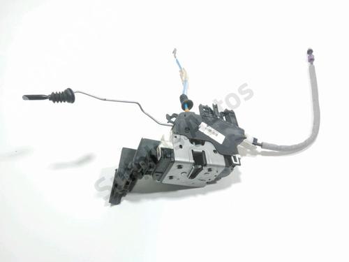 front-left-lock-mercedes-benz-cla-coupe-c117-2013-2014-2015-2016-2017-2018-2019-28248322 main image