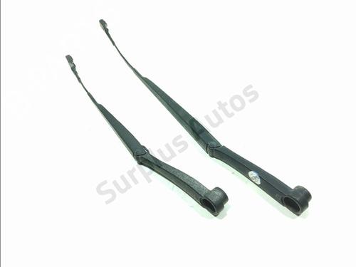 Used Front windshield wiper arm Front windshield wiper arm HYUNDAI ix20 (JC) 1.6 CRDI (116 hp) 35774075 35774075