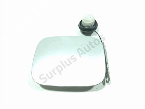 fuel-flap-renault-kadjar-ha_-hl_-2015-36946445 main image