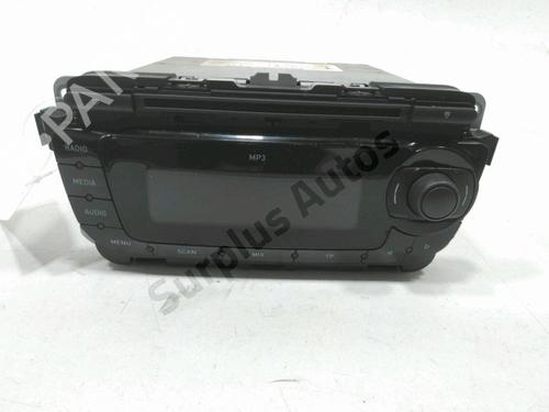 Bilradio SEAT LEON (1P1) 1.6 TDI (105 hp) 30992052