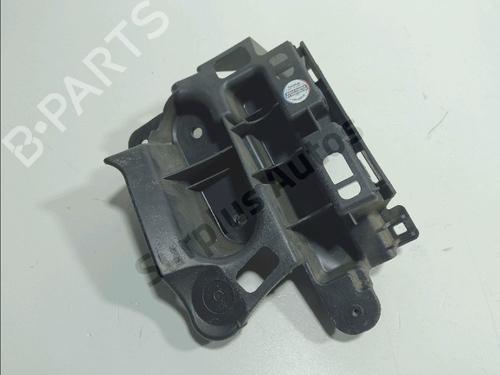 Used Rear bumper bracket Rear bumper bracket 37658650 37658650