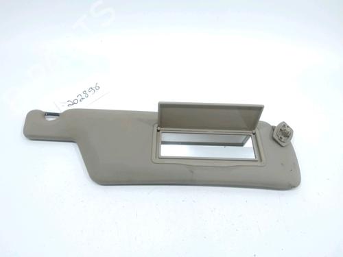 Used Right sun visor Right sun visor 36946806 36946806
