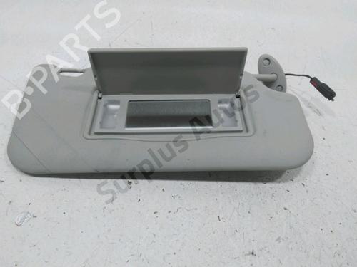Used Right sun visor Right sun visor 31002834 31002834