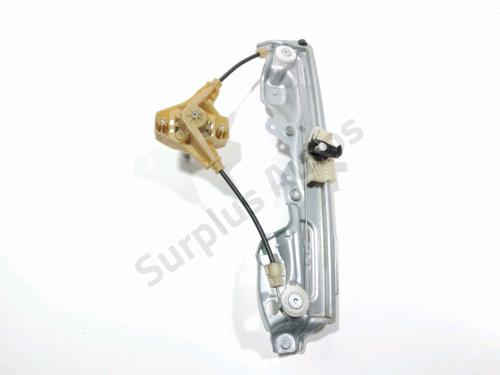 Used Rear left window mechanism Rear left window mechanism RENAULT MEGANE IV Hatchback (B9A/M/N_) 1.5 dCi 110 (B9A3) (110 hp) 28250413 28250413