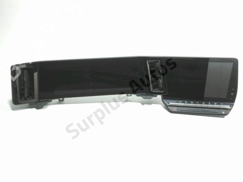 display-monitor-renault-megane-e-tech-suv-2021-32102356 main image