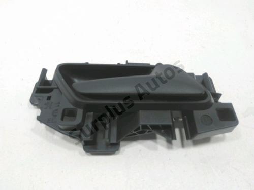Used Front right interior door handle Front right interior door handle 37291923 37291923