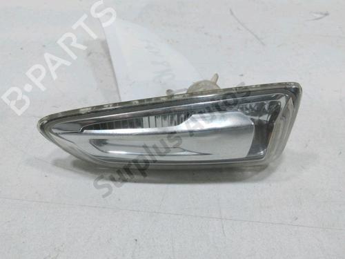 Used Left side indicator OPEL ASTRA J Sports Tourer (P10) [2010-2015]  31005535
