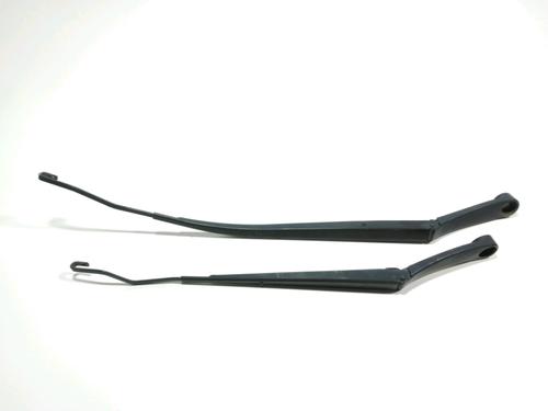 Used Front windshield wiper arm HYUNDAI ix35 (LM, EL, ELH) 1.7 CRDi (116 hp) 28272004