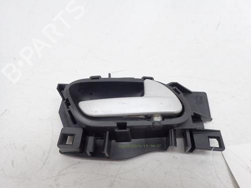 Used Front right interior door handle Front right interior door handle 30996021 30996021