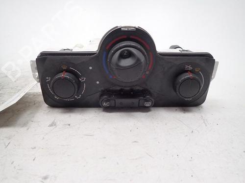 Used Climate control RENAULT CLIO III (BR0/1, CR0/1) 1.5 dCi (88 hp) 30988369