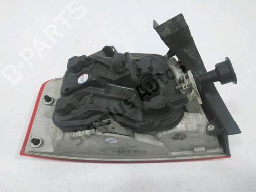 Right taillight AUDI A4 B6 (8E2) 1.9 TDI | BP37788600C35 - Image 2