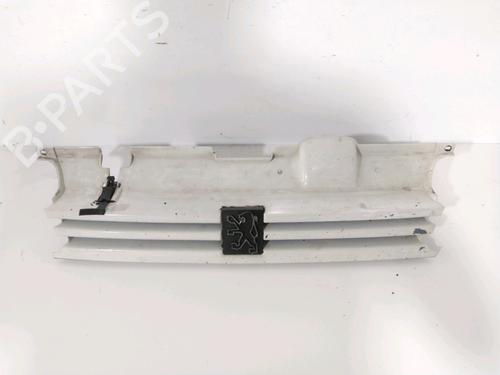 Used Grille PEUGEOT 405 I (15B) 1.9 Diesel (69 hp) 30993001