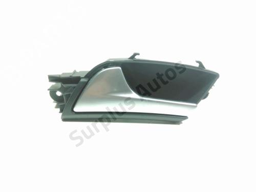 Used Front left interior door handle Front left interior door handle AUDI A5 (8T3) 2.0 TFSI (224 hp) 40620983 40620983