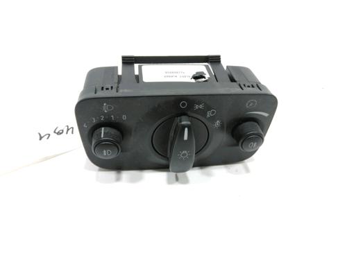 Used Headlight switch Headlight switch 37767615 37767615