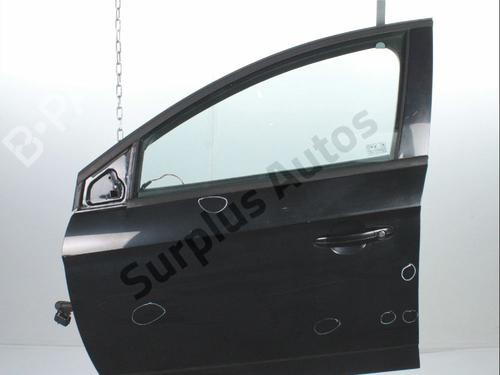 Used Left front door Left front door 37775780 37775780