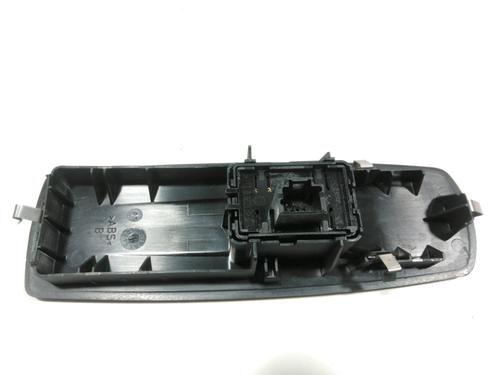 Right front window switch RENAULT MEGANE III Hatchback (BZ0/1_, B3_) 1.5 dCi (BZ09, BZ0D, BZ1W, BZ29, BZ14) | BP28238490I26 