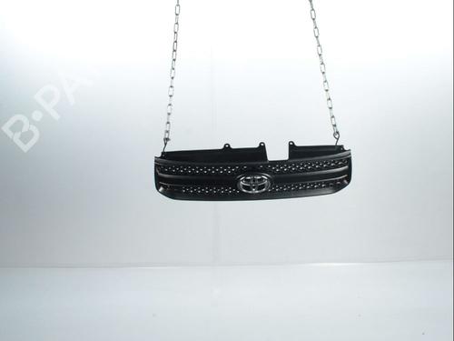 grille-toyota-rav-4-ii-_a2_-2000-2001-2002-2003-2004-2005-28235480 main image