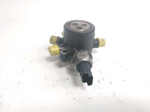 Used Injection rail RENAULT CLIO III (BR0/1, CR0/1) [2005-2014]  30741931