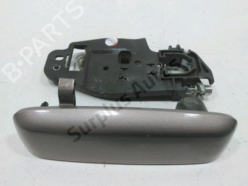 Used Rear left exterior door handle Rear left exterior door handle 30999792 30999792