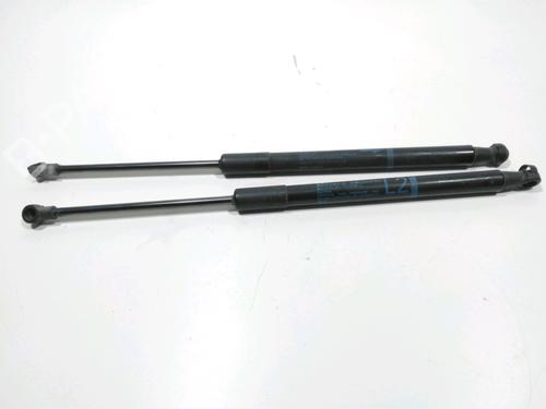Used Tailgate lift support TOYOTA YARIS (_P13_) 1.4 D (NLP130_, NLP130) (90 hp) 28261229