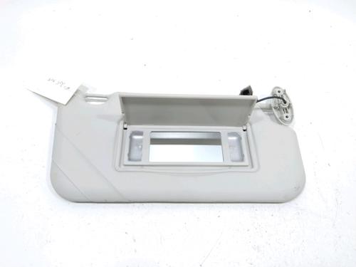 Used Right sun visor Right sun visor 31002736 31002736