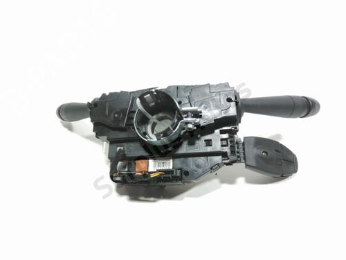 Steering wheel controls PEUGEOT 308 SW II (LC_, LJ_, LR_, LX_, L4_) 1.6 BlueHDi 120 | BP30918752E15