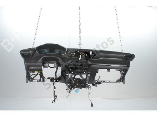 Used Dashboard Dashboard 39088761 39088761