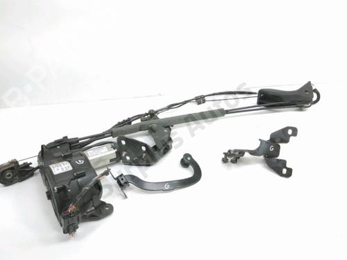 Used Left slide door PEUGEOT 1007 (KM_) 1.4 (75 hp) 28255931