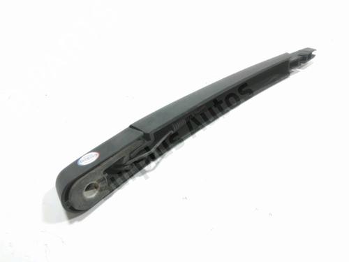 Used Rear windshield wiper arm Rear windshield wiper arm NISSAN JUKE (F15) 1.5 dCi (110 hp) 33733792 33733792