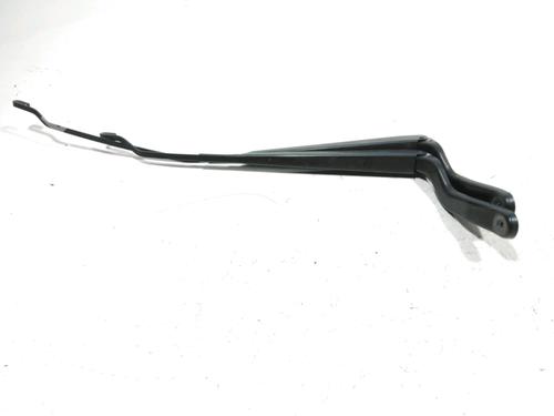 Used Front windshield wiper arm FORD FIESTA V (JH_, JD_) 1.4 TDCi (68 hp) 28271608