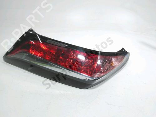 left-taillight-toyota-aygo-_b4_-2014-34617391 main image
