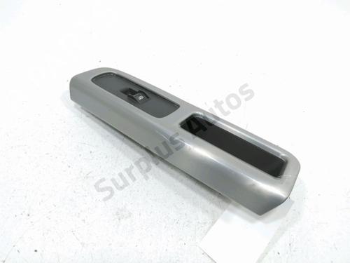 Used Right front window switch VOLVO C30 (533) 1.6 D (109 hp) 30994371