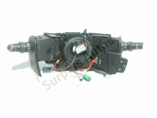 Used Steering wheel controls RENAULT CLIO III Hatchback Van (SB_, SR_) 1.5 dCi (68 hp) 28227387