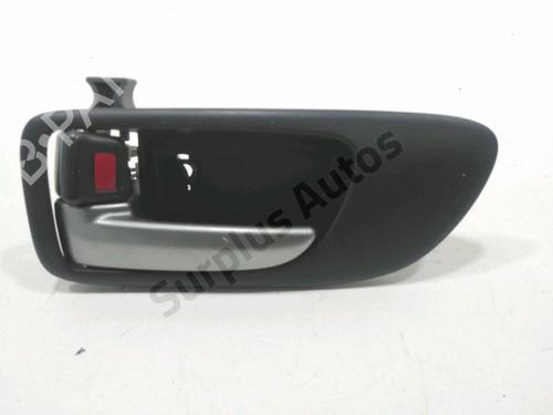 Used Front left interior door handle Front left interior door handle MAZDA 3 (BK) 1.6 (BK14) (105 hp) 30996580 30996580